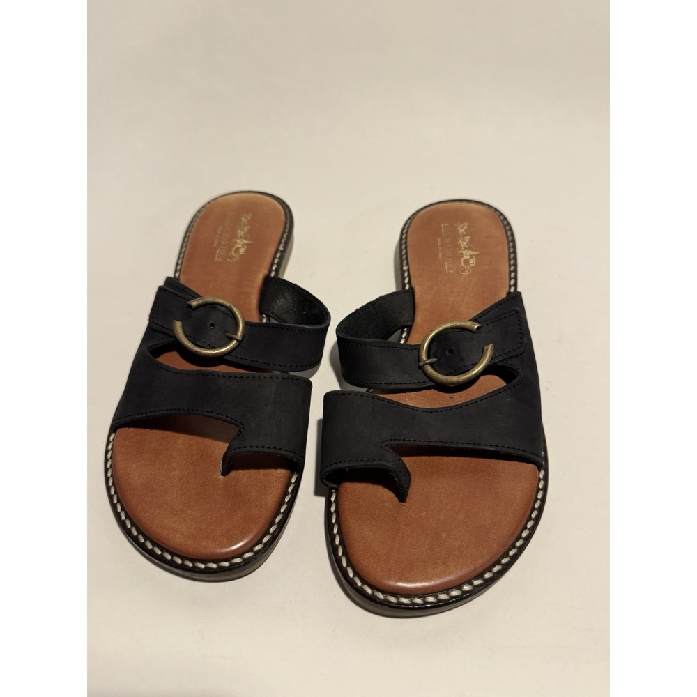 Coach and Four Italy Leather Toe Loop Sandals Women's Size 7